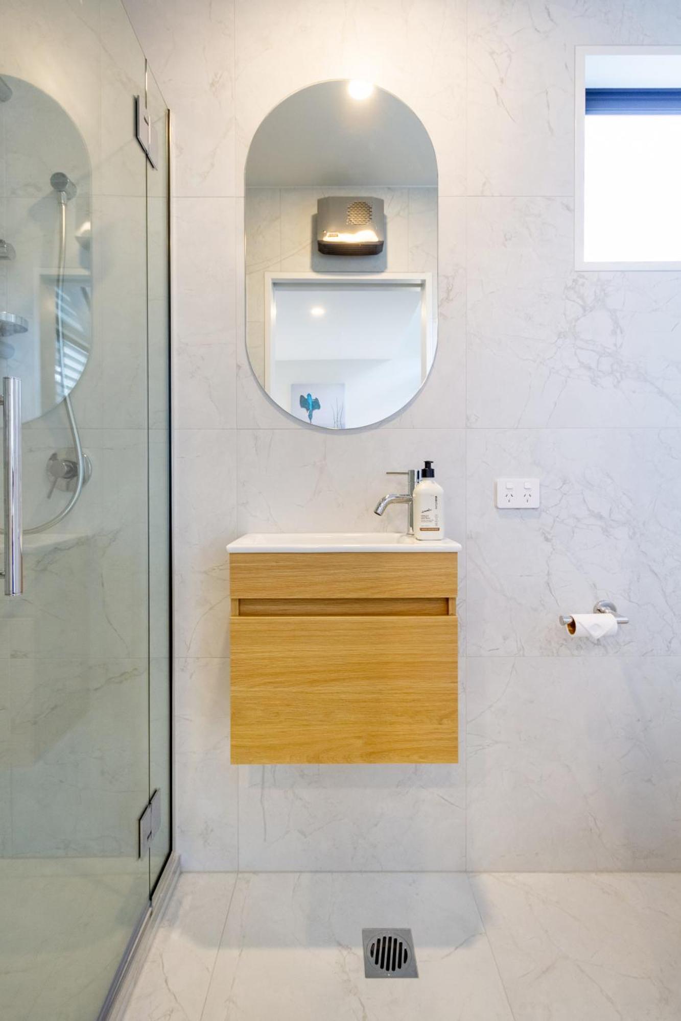 Modern 2 Bed 2 Bath Opposite Hagley Park Appartement Christchurch Buitenkant foto